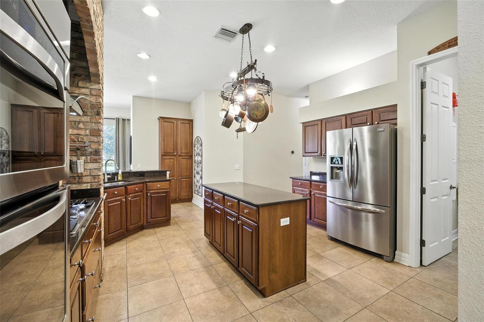 Image 13 of 51 For 13122 Done Groven Drive