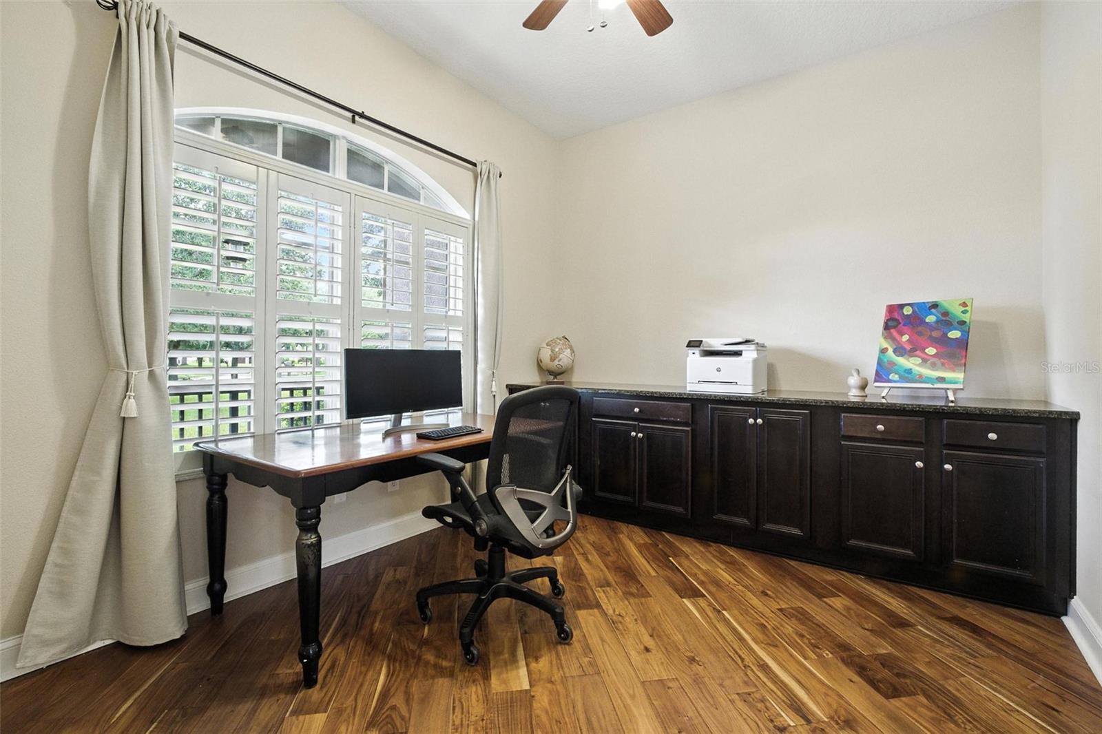 Image 15 of 51 For 13122 Done Groven Drive