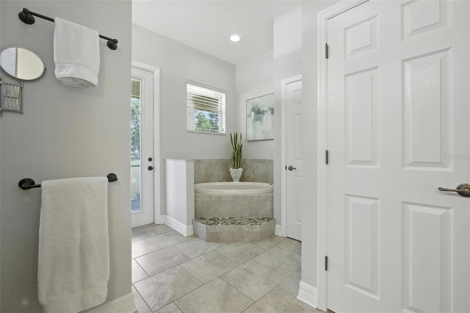 Image 26 of 51 For 13122 Done Groven Drive