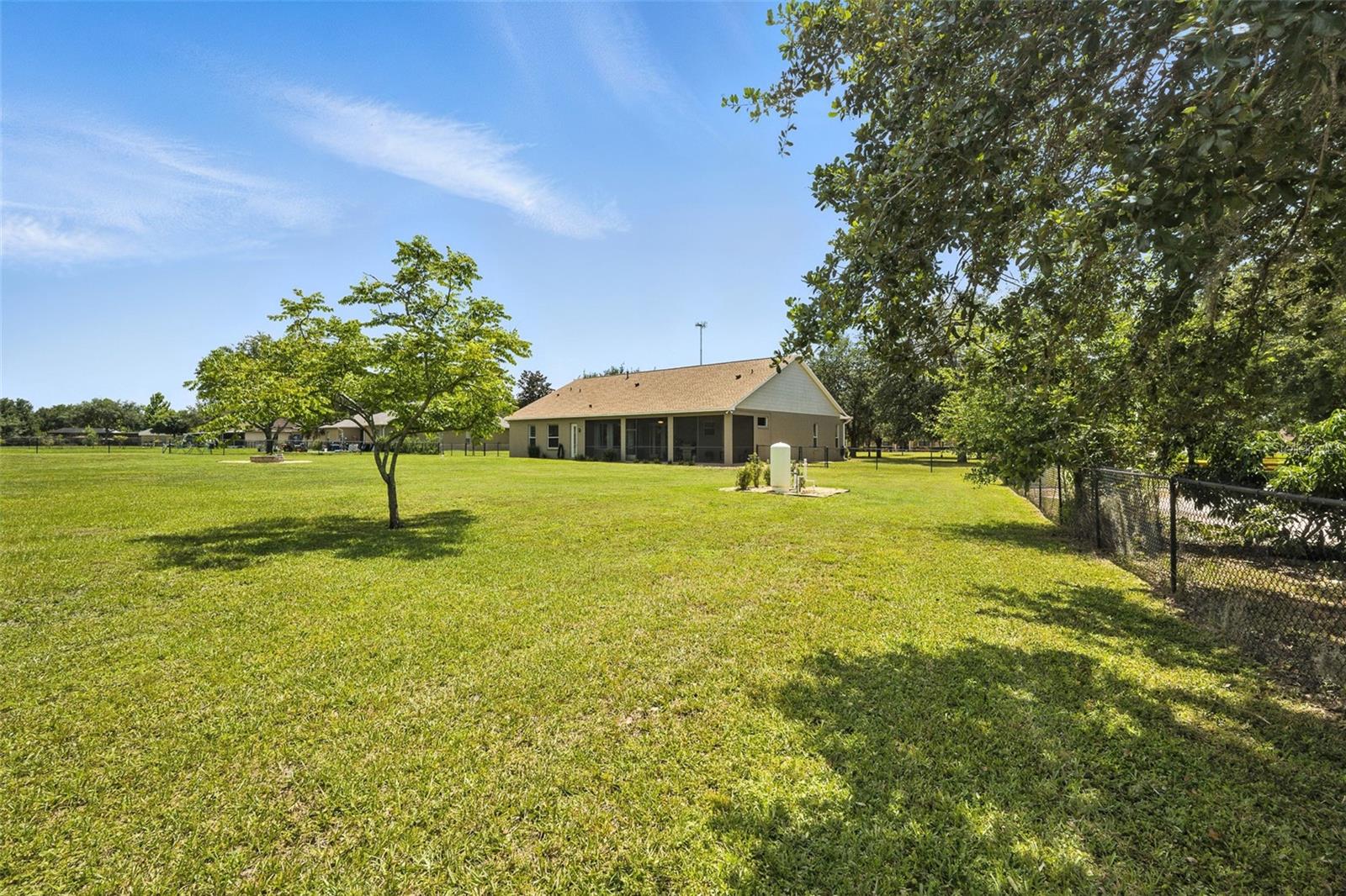Image 36 of 51 For 13122 Done Groven Drive