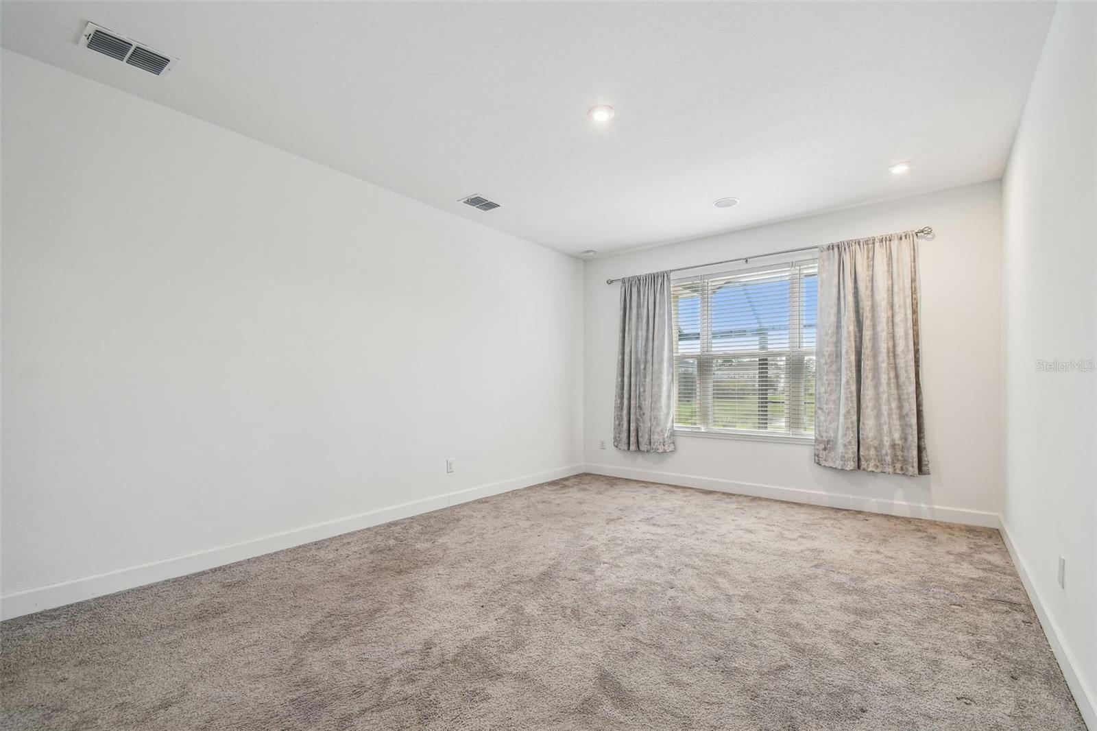 Image 15 of 94 For 7024 Bradbury Circle