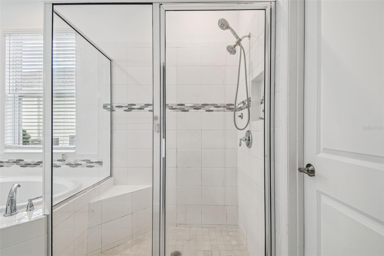 Image 19 of 94 For 7024 Bradbury Circle