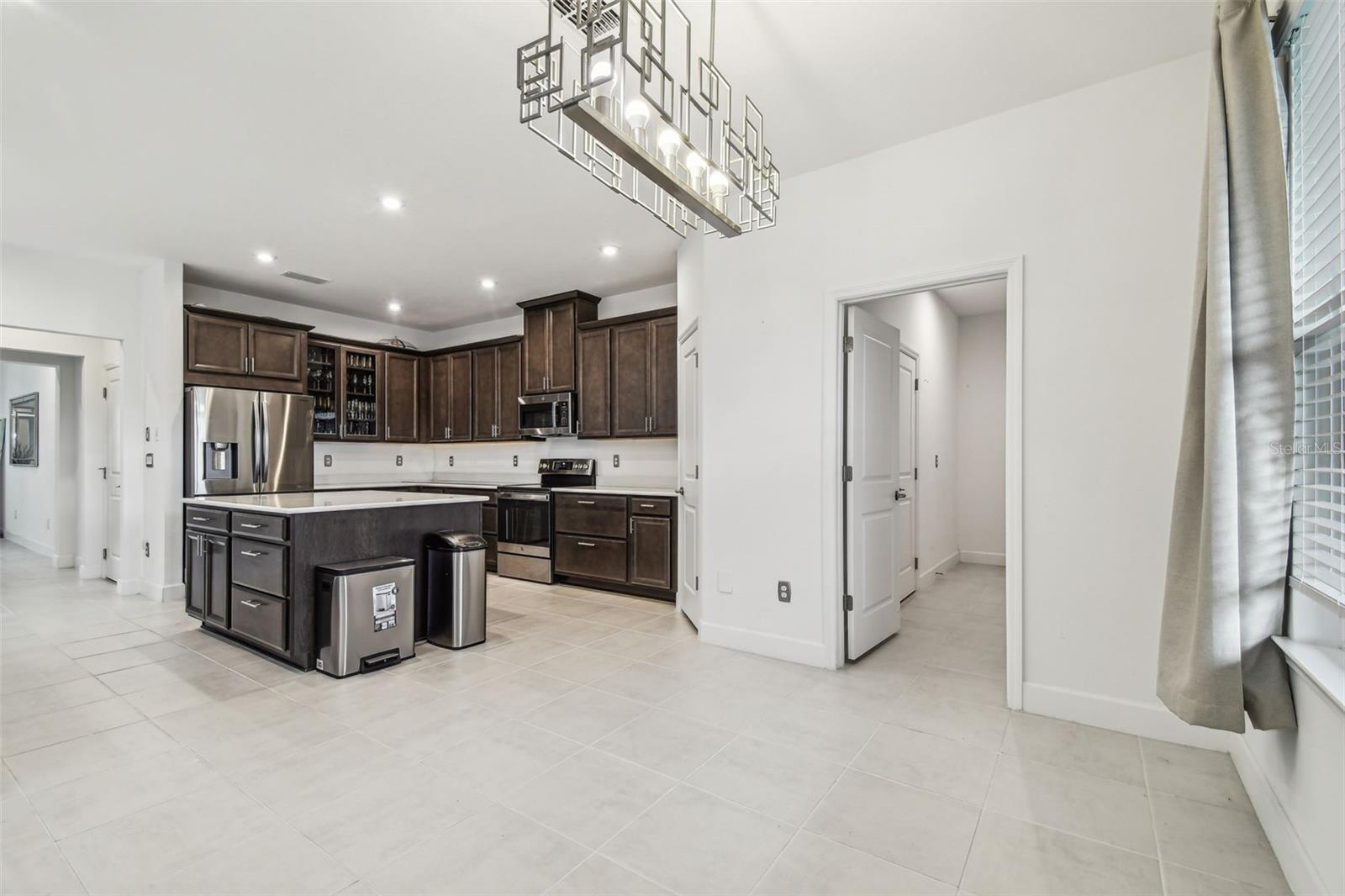 Image 42 of 94 For 7024 Bradbury Circle