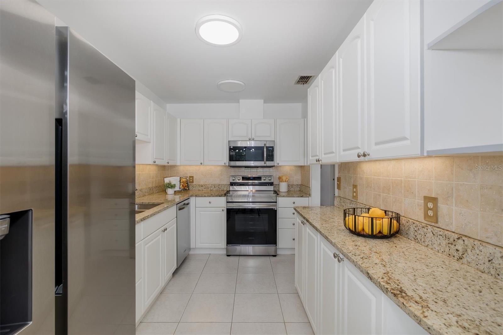 Image 12 of 43 For 413 Bayshore Boulevard 5