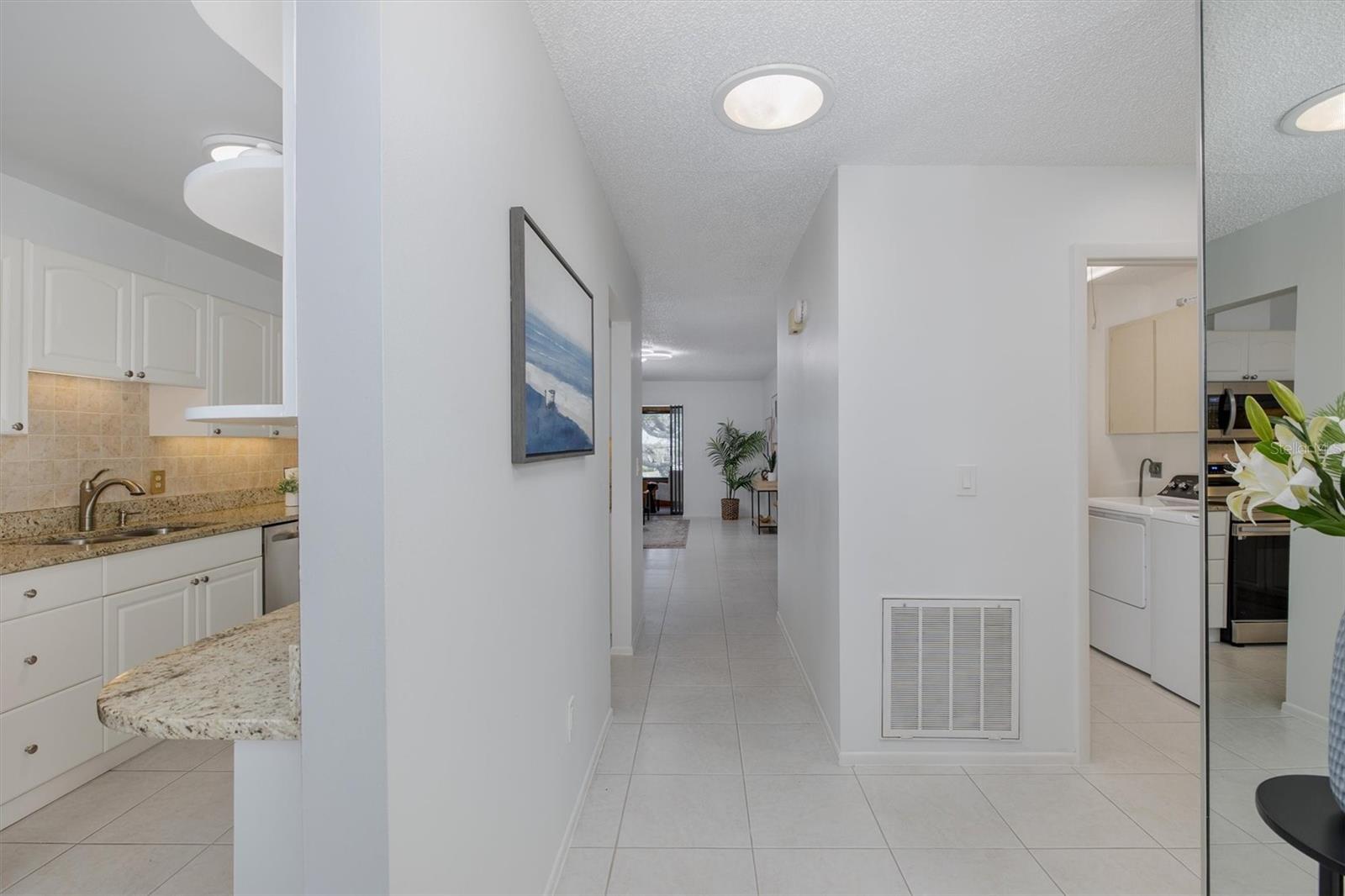 Image 6 of 43 For 413 Bayshore Boulevard 5