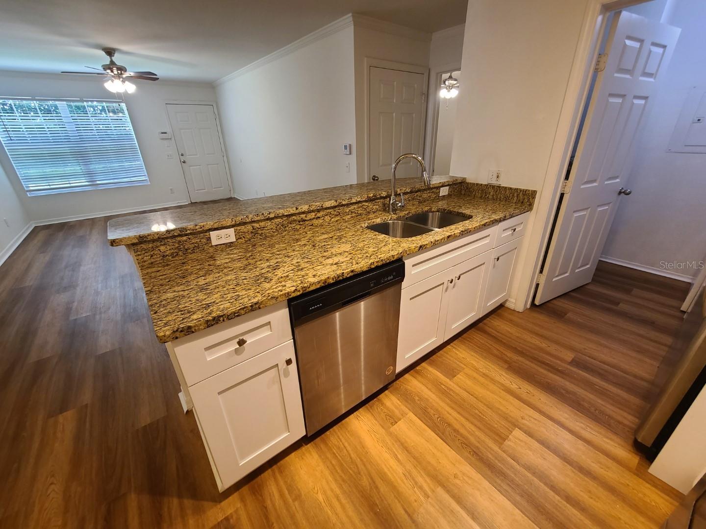 Image 8 of 49 For 36232 Misty Oaks Drive 104