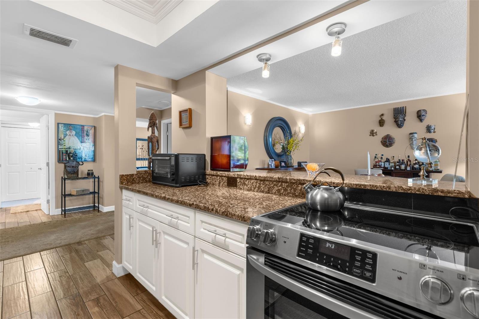 Image 10 of 59 For 80 Rogers Street 2d
