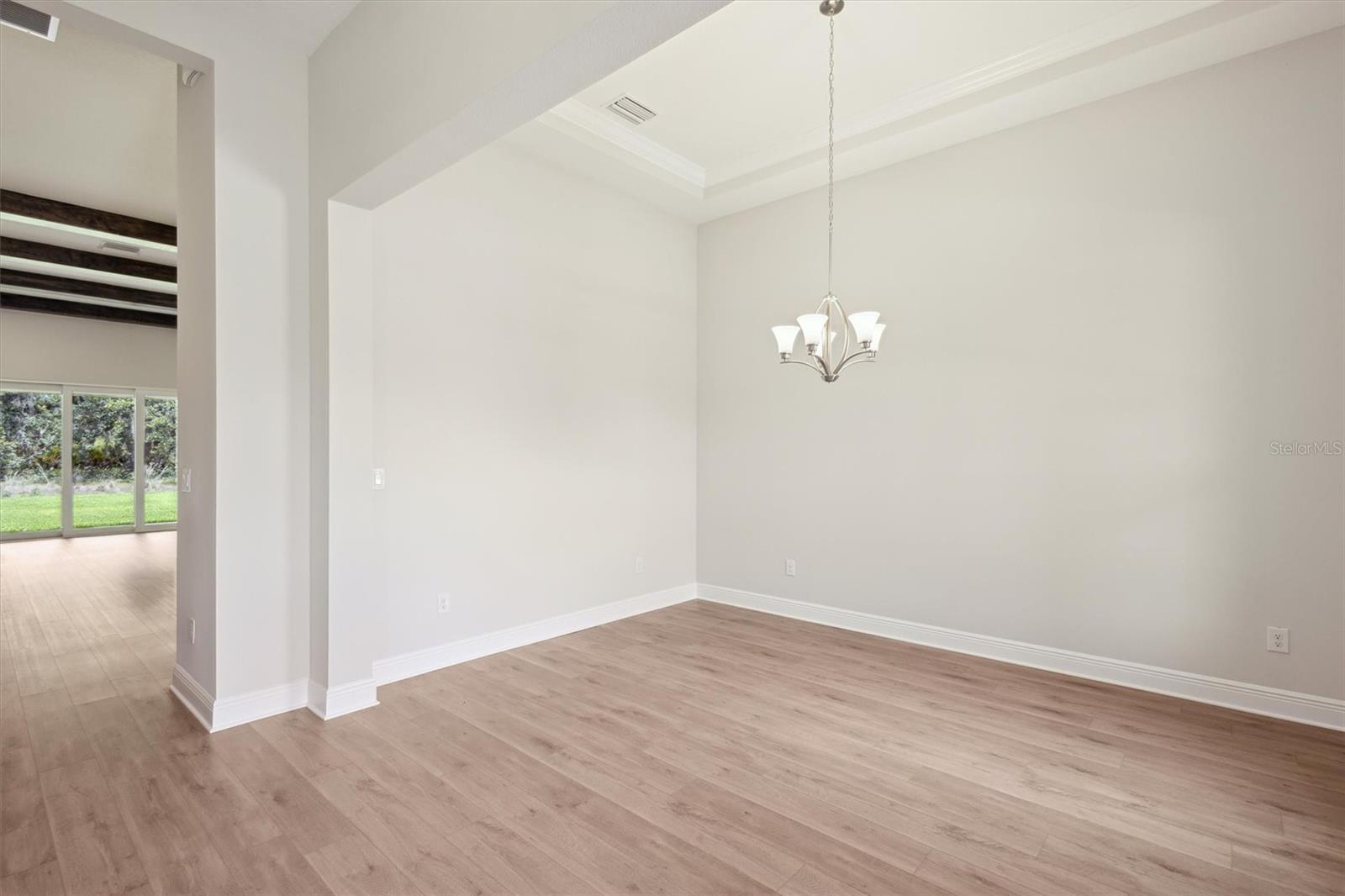 Image 10 of 33 For 14531 Swiss Bridge Drive