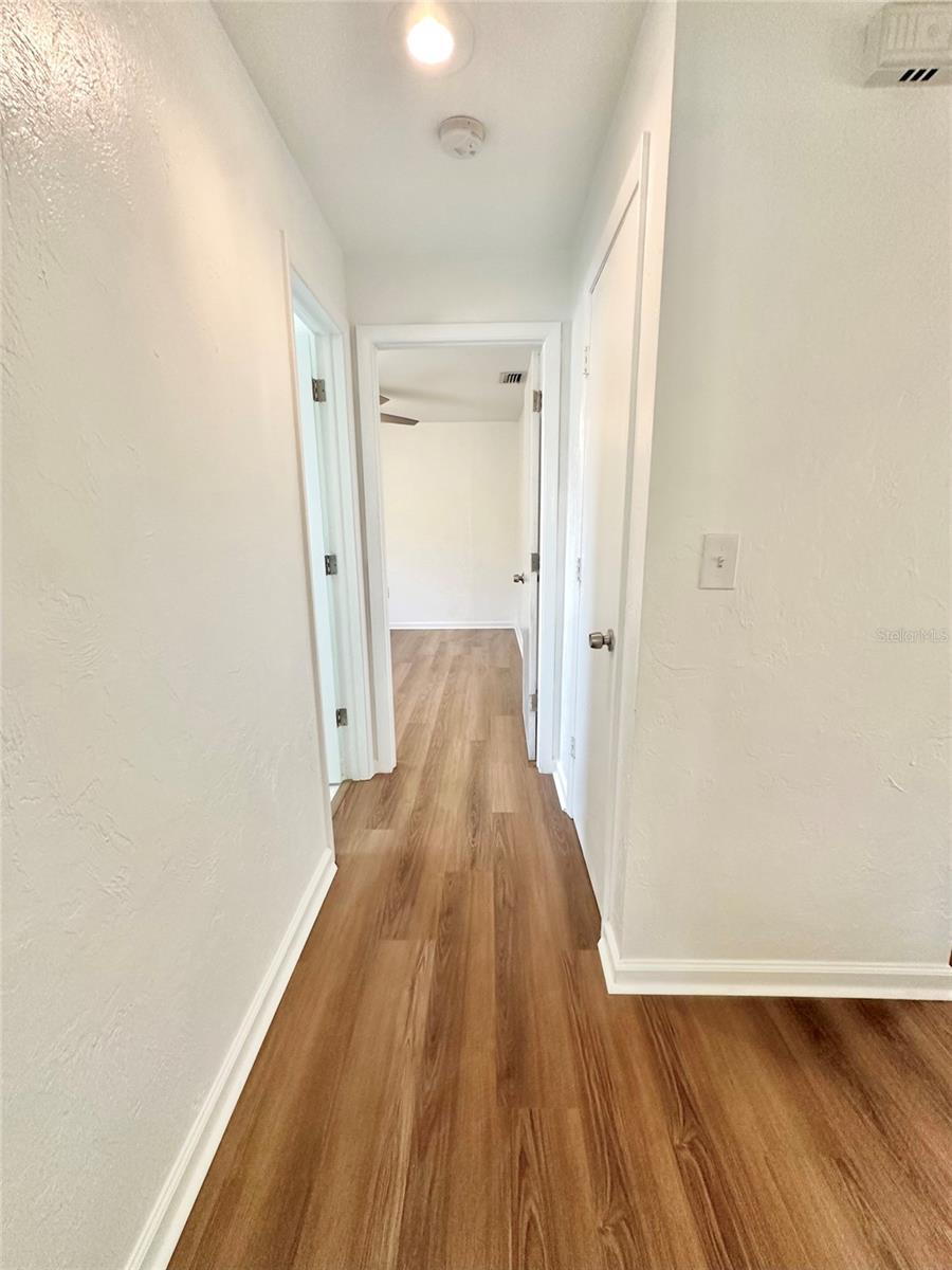 Image 10 of 25 For 121 Granada Boulevard