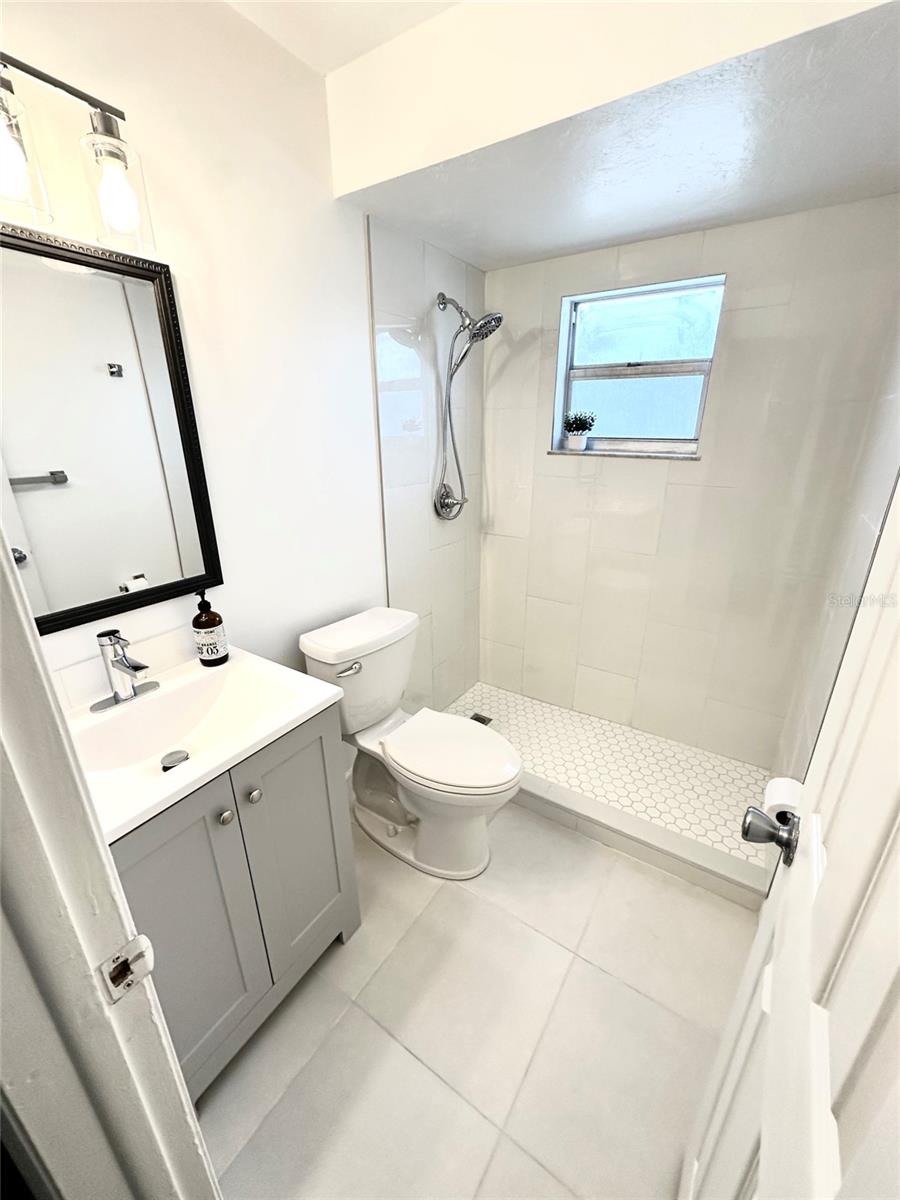 Image 13 of 25 For 121 Granada Boulevard