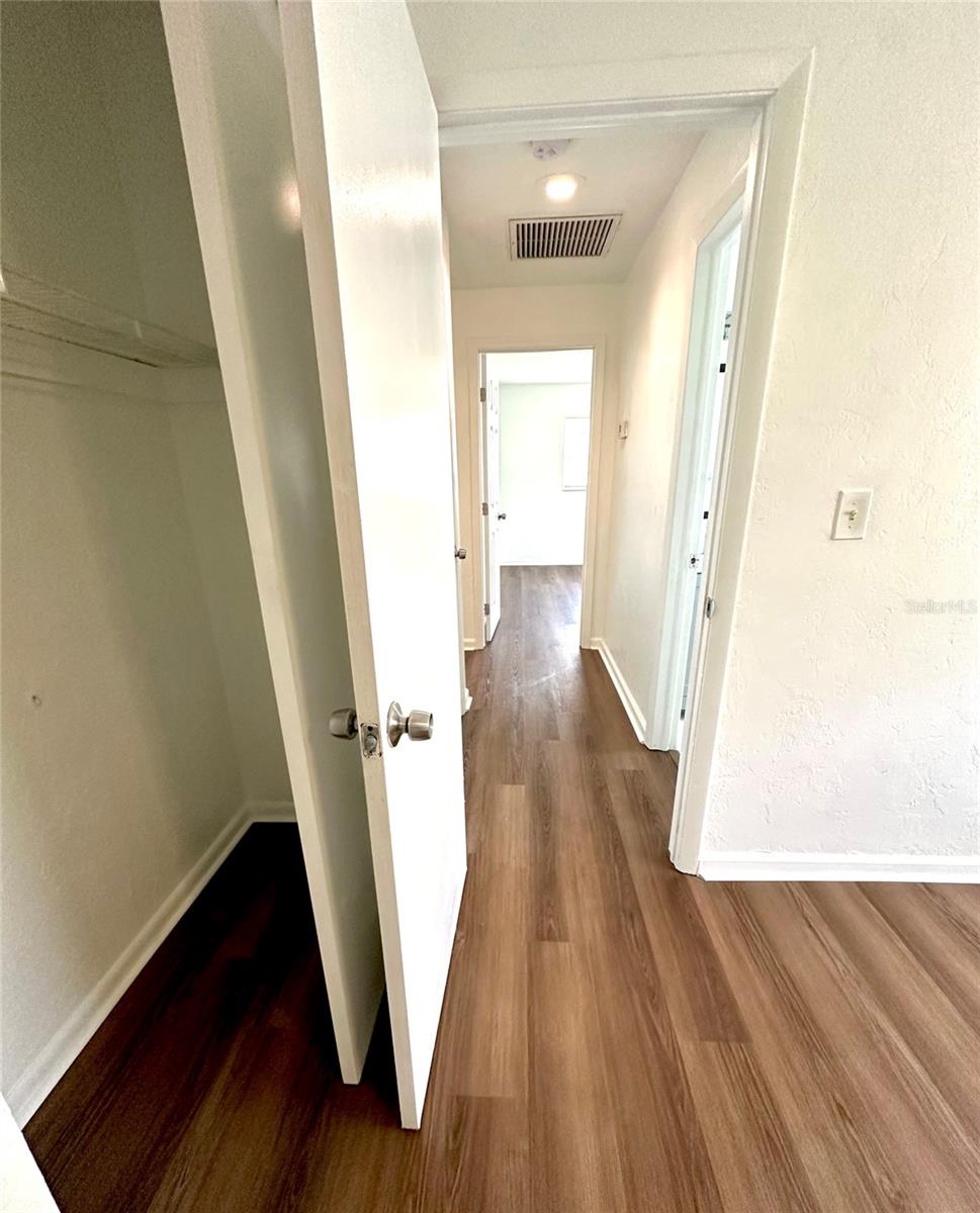 Image 18 of 25 For 121 Granada Boulevard