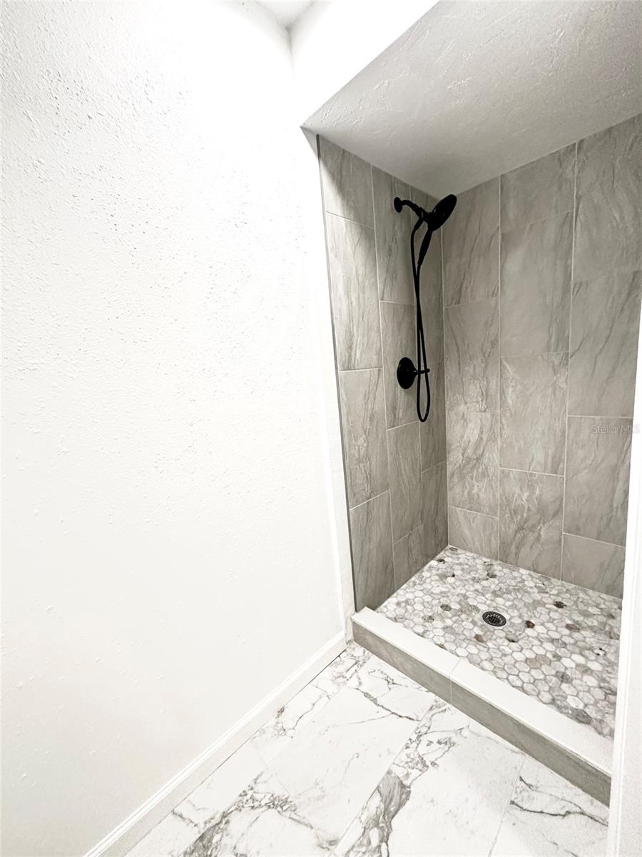 Image 22 of 25 For 121 Granada Boulevard