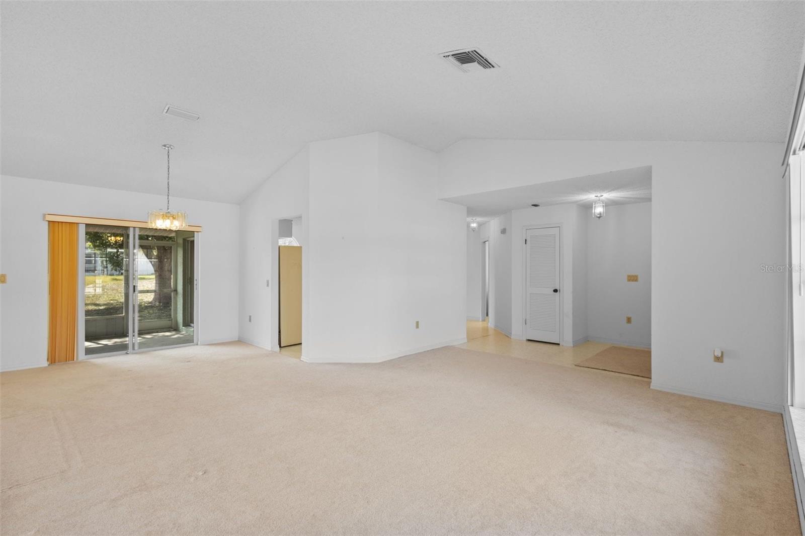 Image 12 of 28 For 1247 Venetia Drive