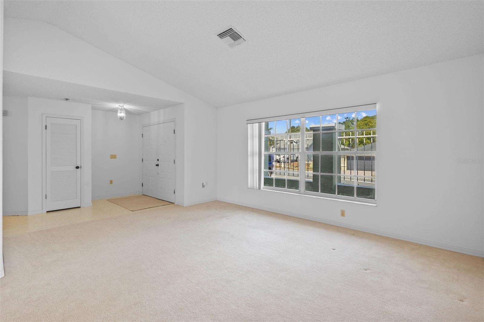 Image 13 of 28 For 1247 Venetia Drive