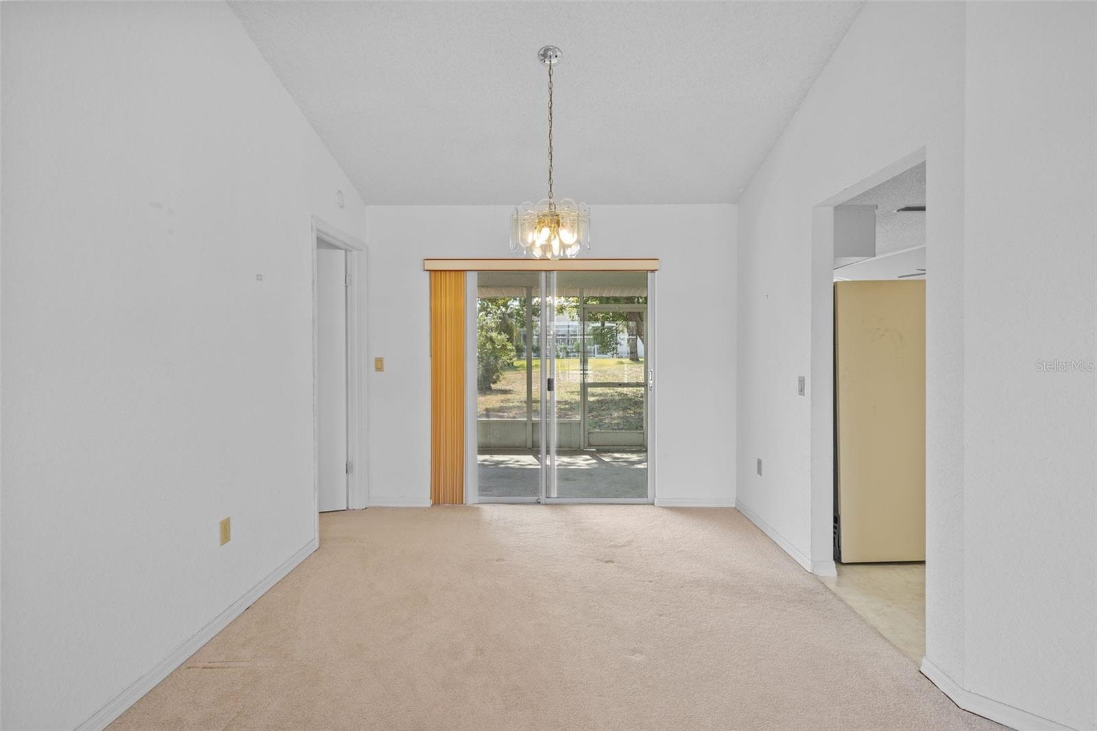 Image 14 of 28 For 1247 Venetia Drive