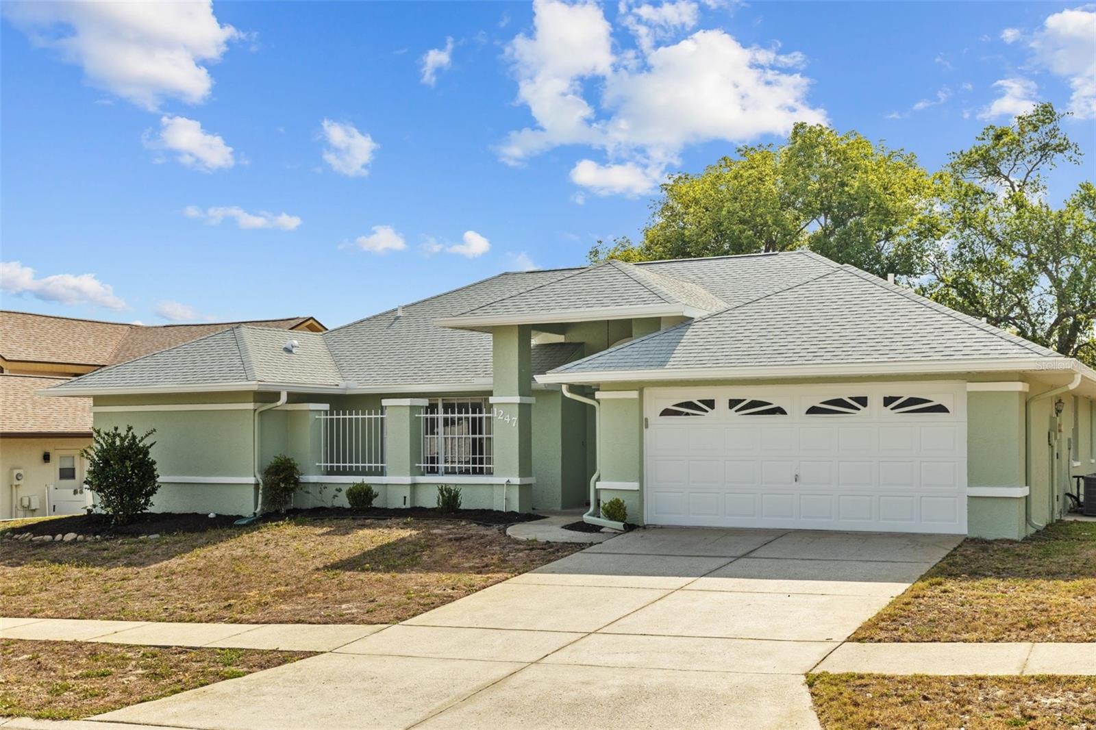 Image 17 of 28 For 1247 Venetia Drive