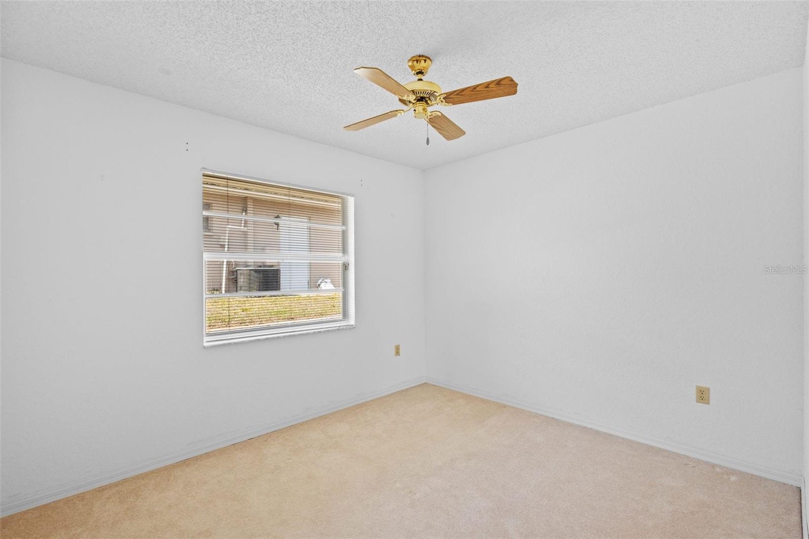 Image 20 of 28 For 1247 Venetia Drive