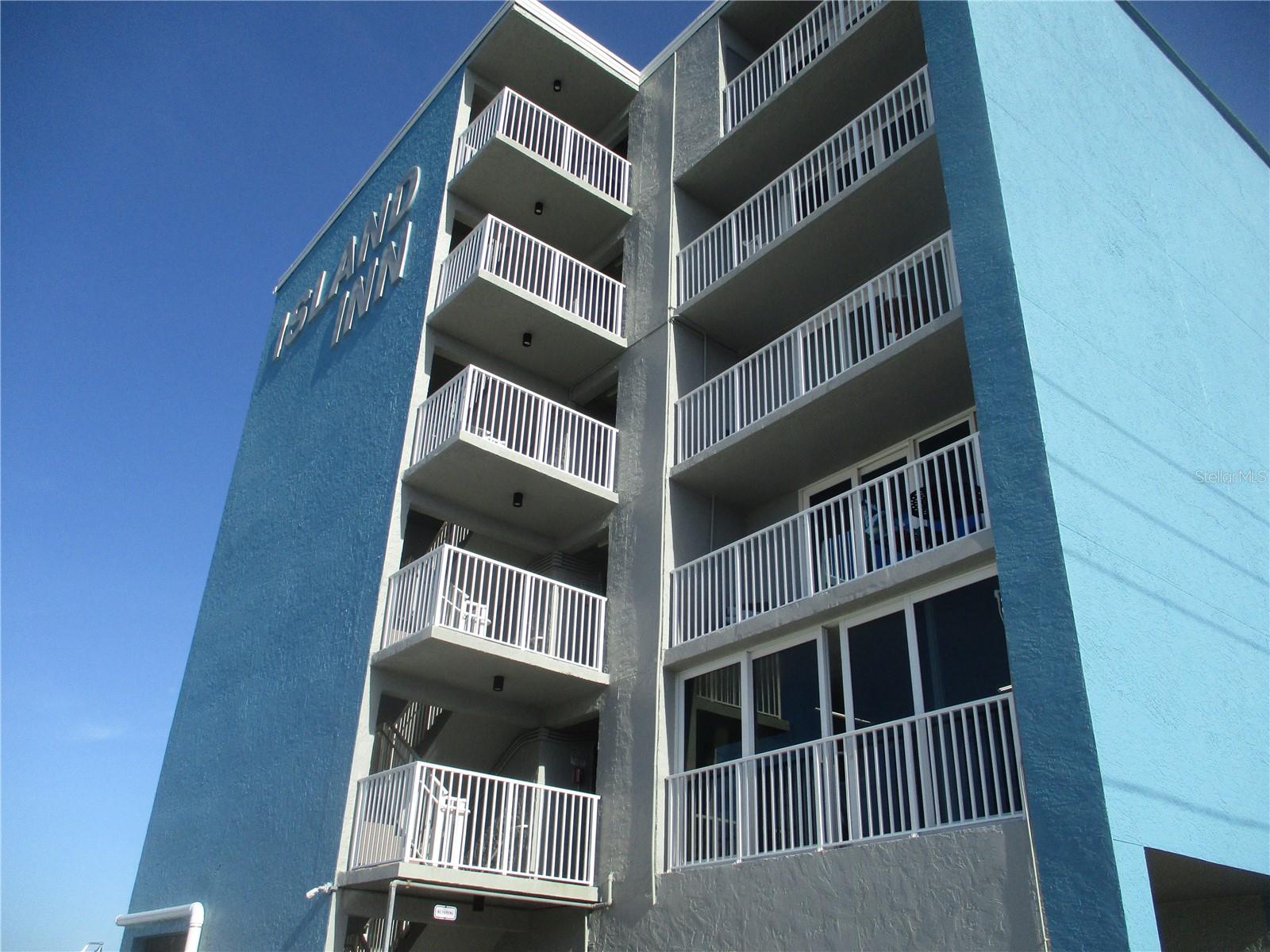 Image 19 of 35 For 9980 Gulf Boulevard 408