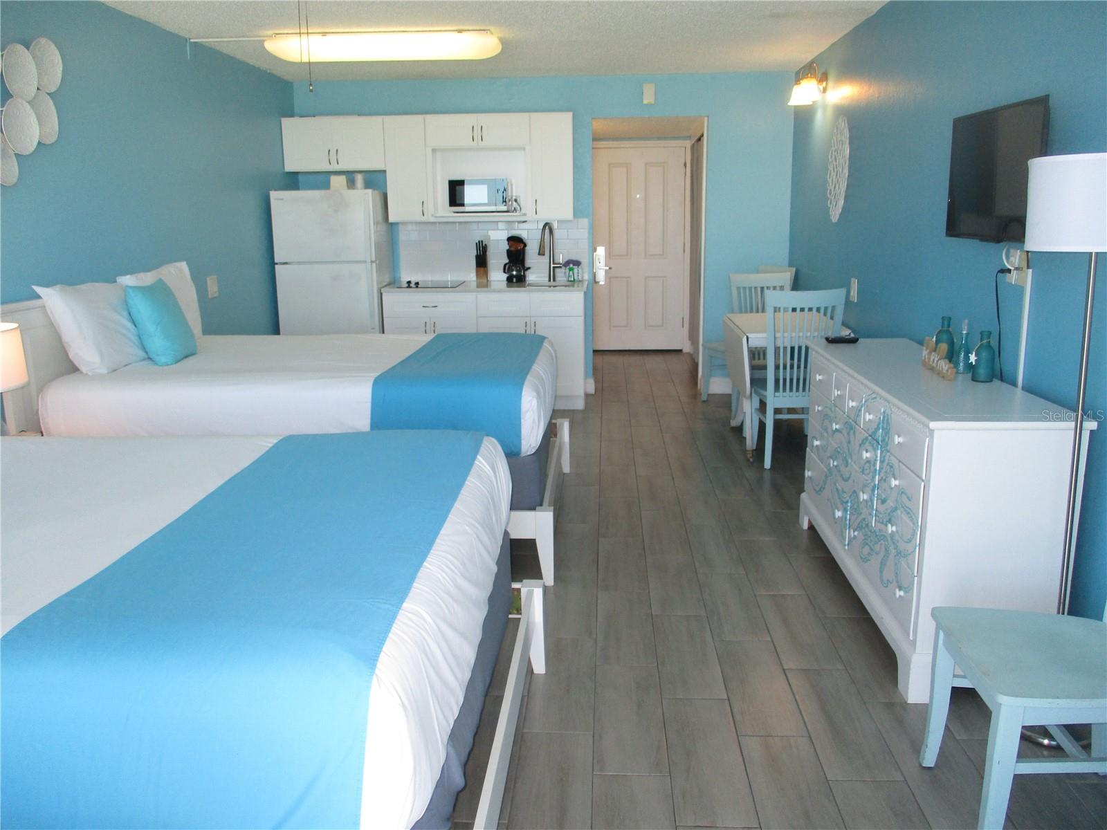 Image 2 of 35 For 9980 Gulf Boulevard 408