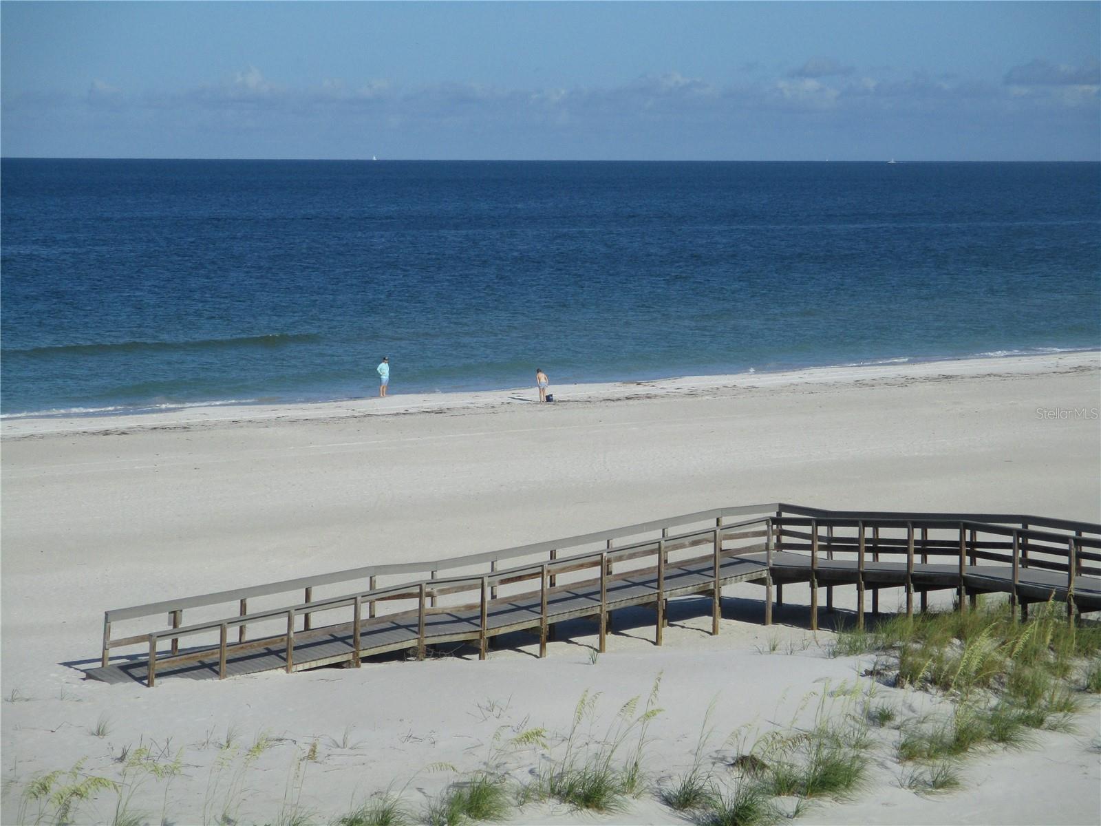 Image 25 of 35 For 9980 Gulf Boulevard 408