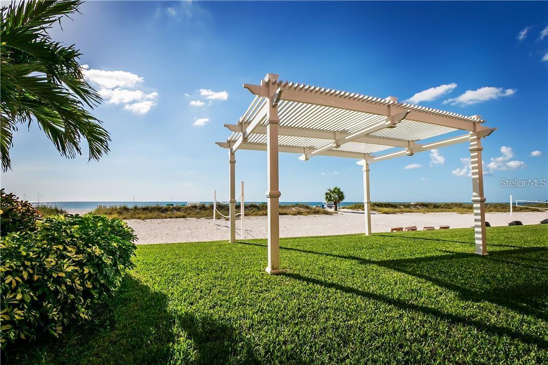 Image 32 of 35 For 9980 Gulf Boulevard 408