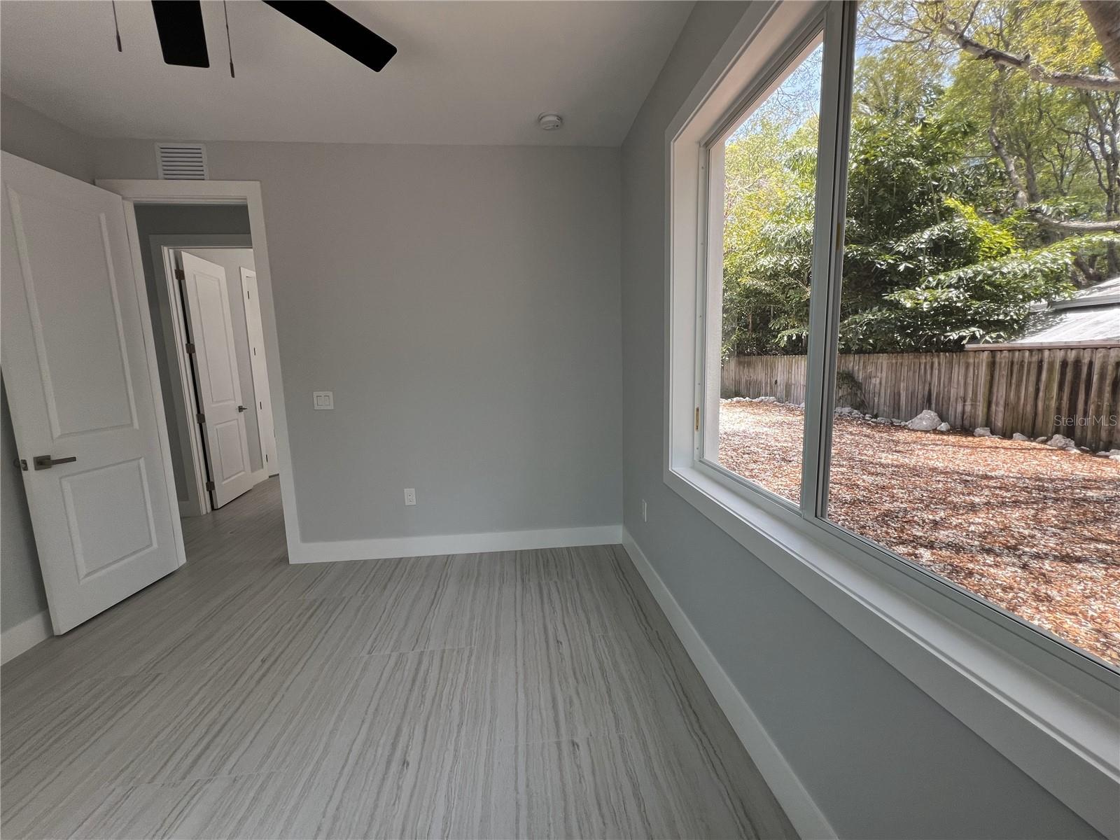 Image 10 of 25 For 132 Riviera Drive