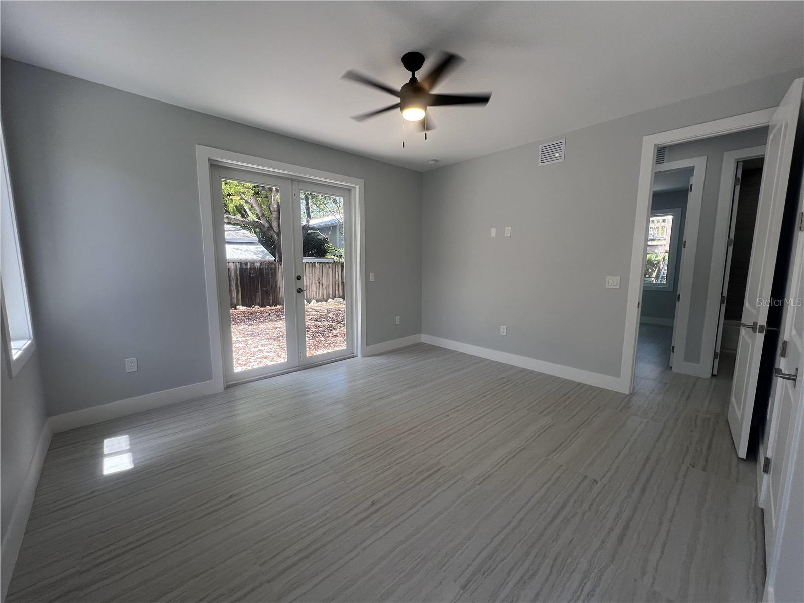 Image 23 of 25 For 132 Riviera Drive