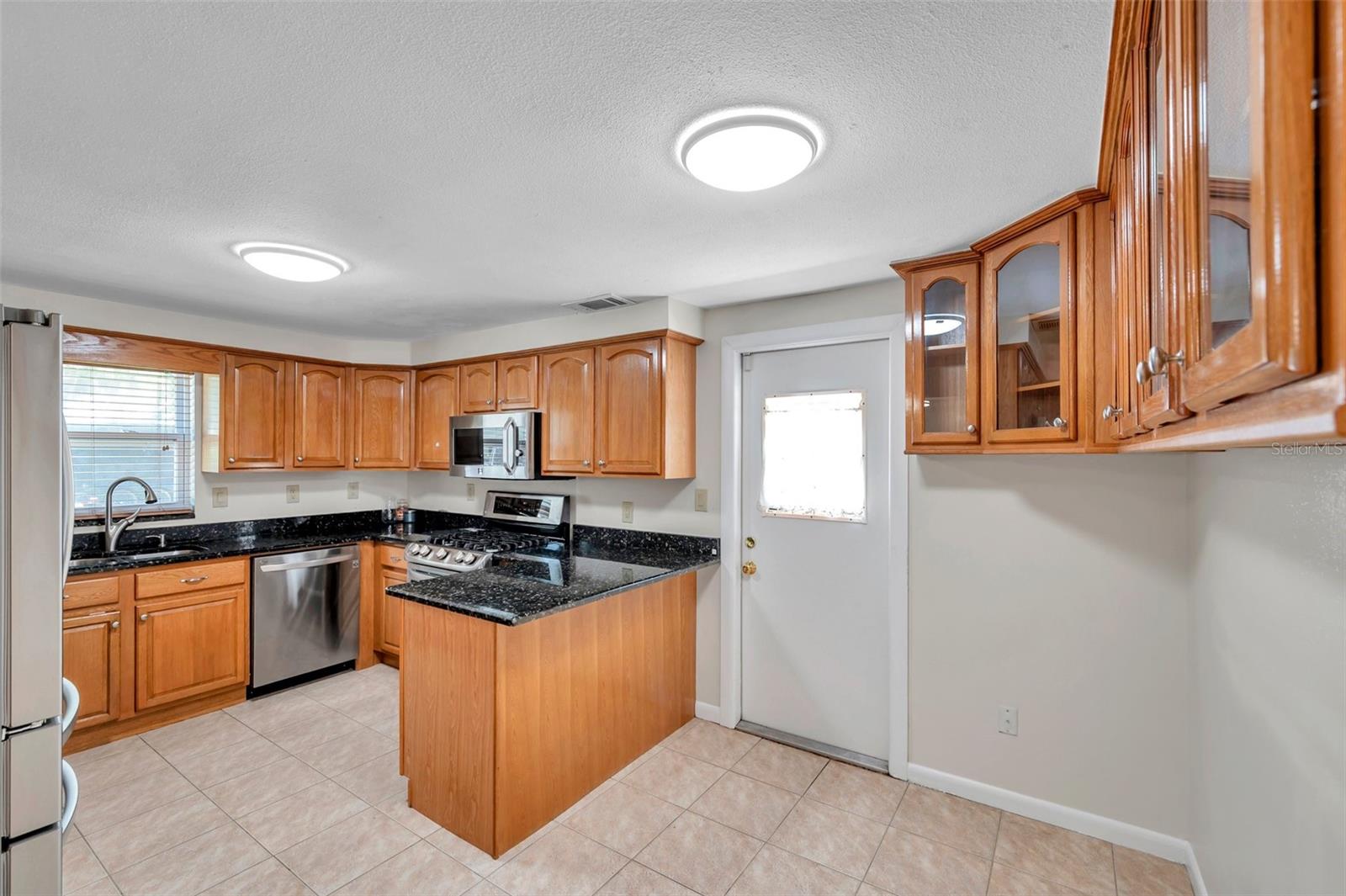 Image 11 of 39 For 8074 37th Avenue N