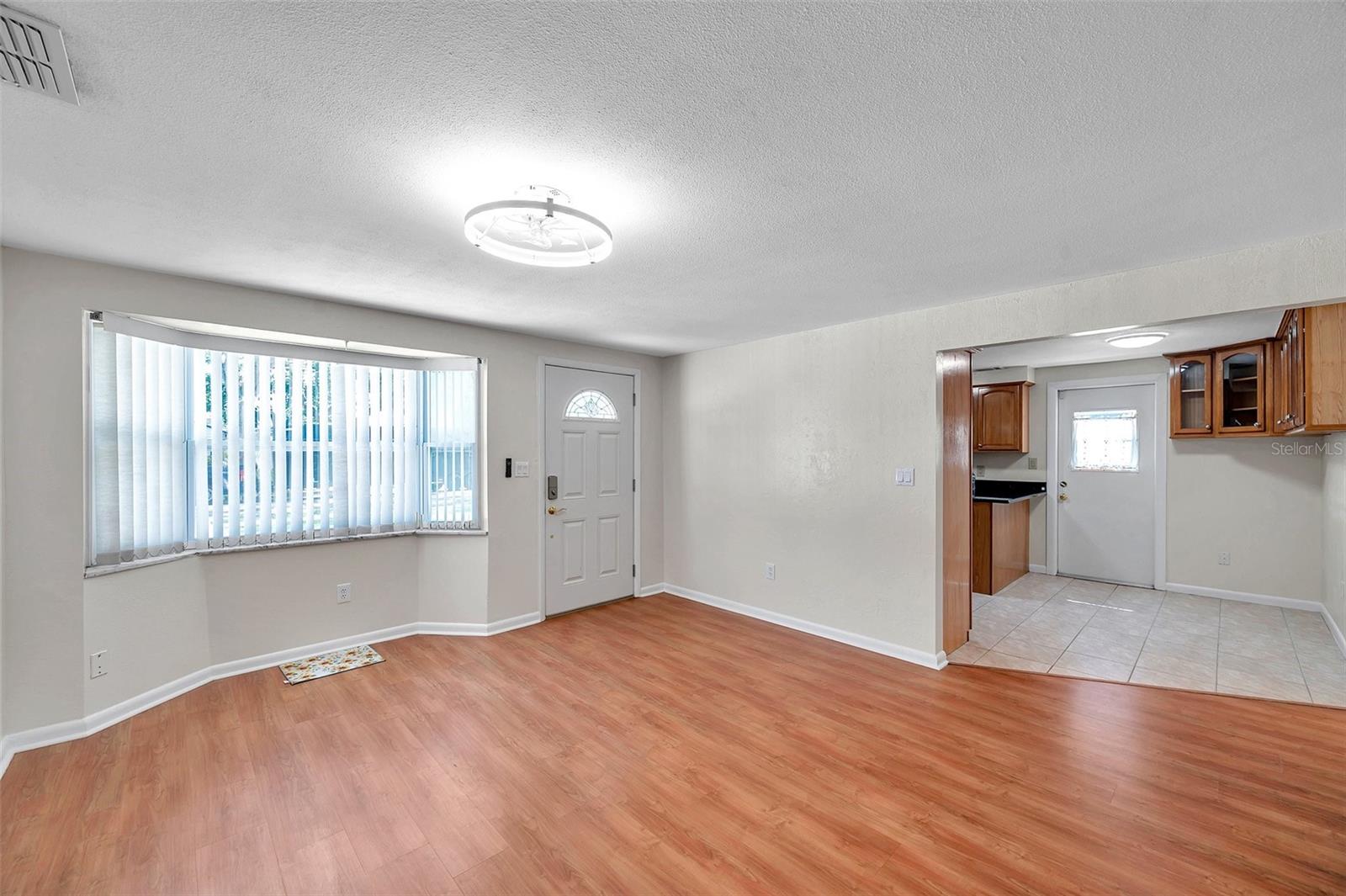 Image 13 of 39 For 8074 37th Avenue N