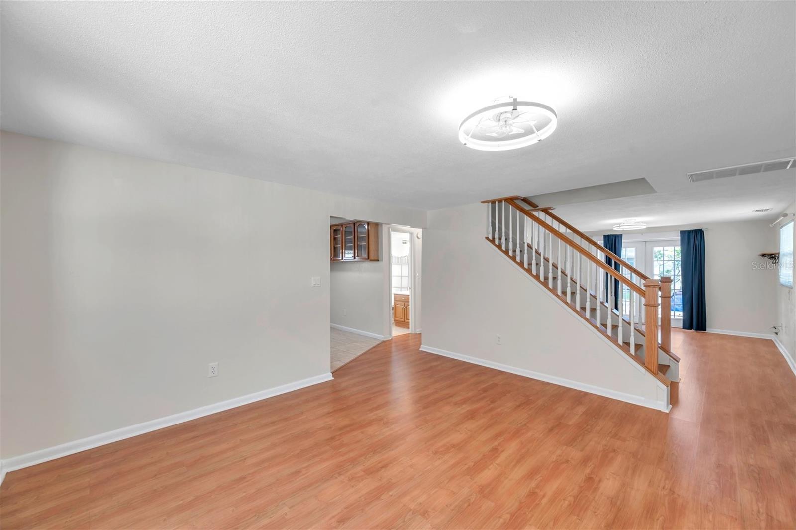 Image 20 of 39 For 8074 37th Avenue N