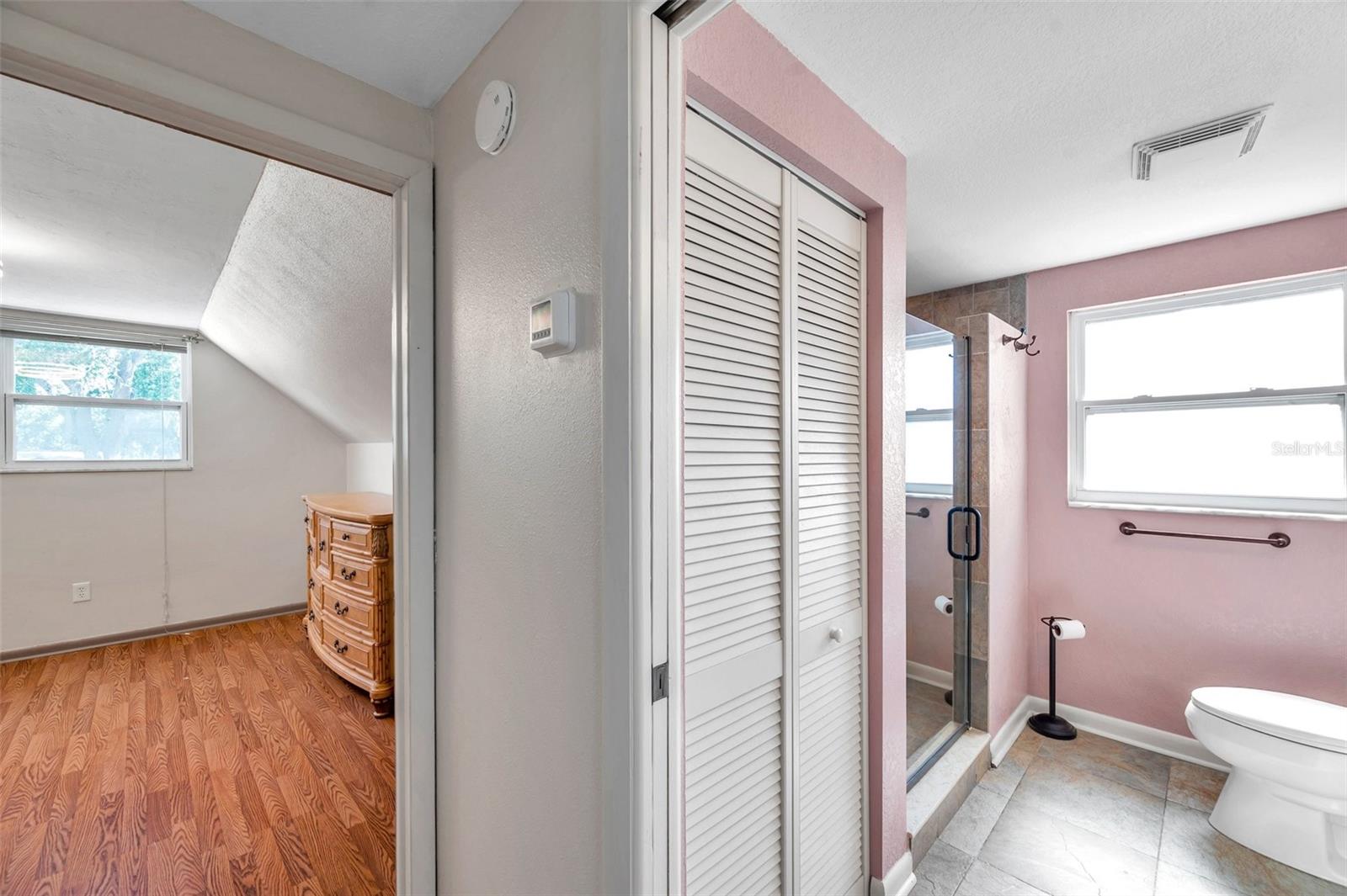 Image 25 of 39 For 8074 37th Avenue N