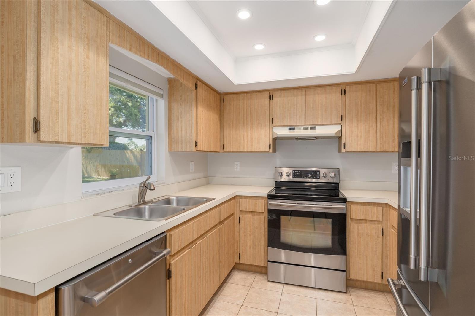 Image 10 of 40 For 310 Arbor Drive E