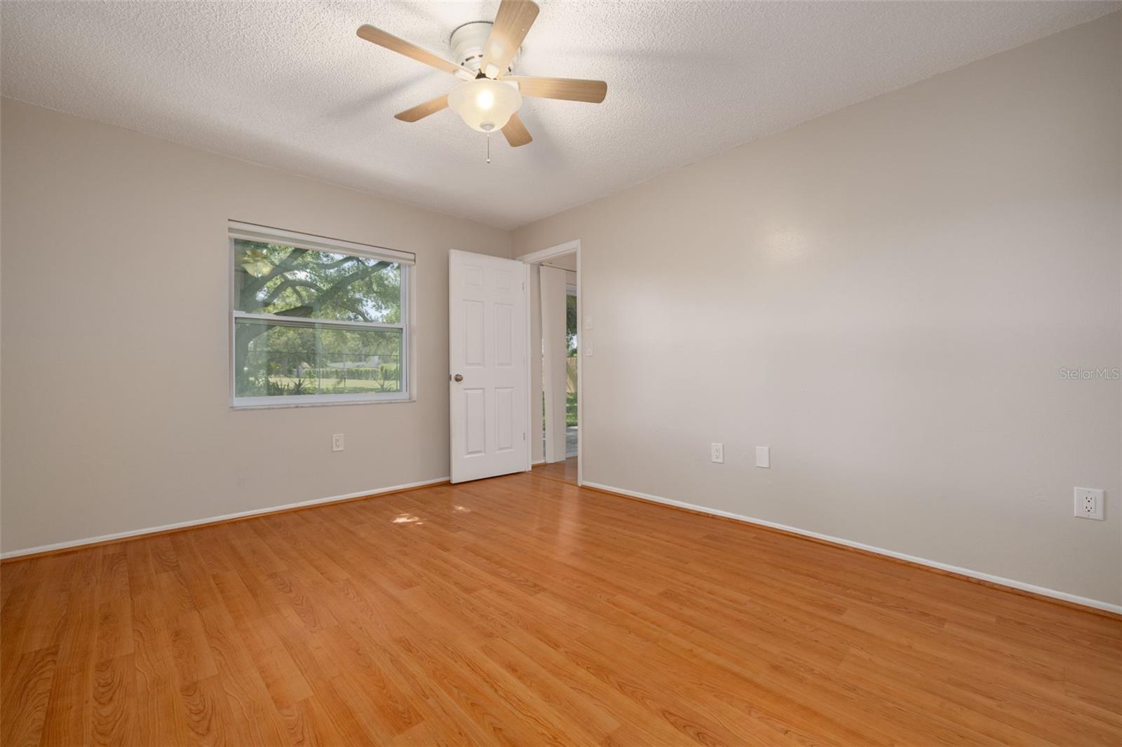 Image 16 of 40 For 310 Arbor Drive E