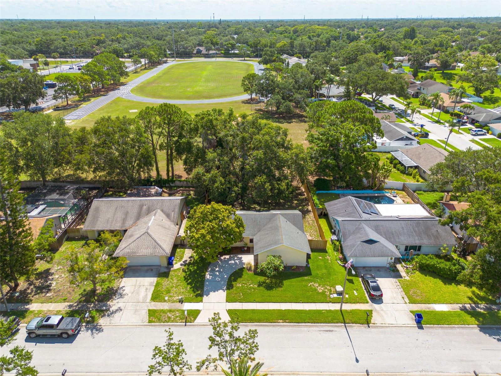 Image 39 of 40 For 310 Arbor Drive E