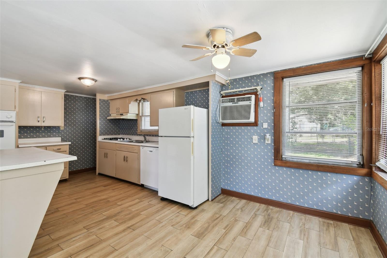 Image 5 of 29 For 5906 12th Street