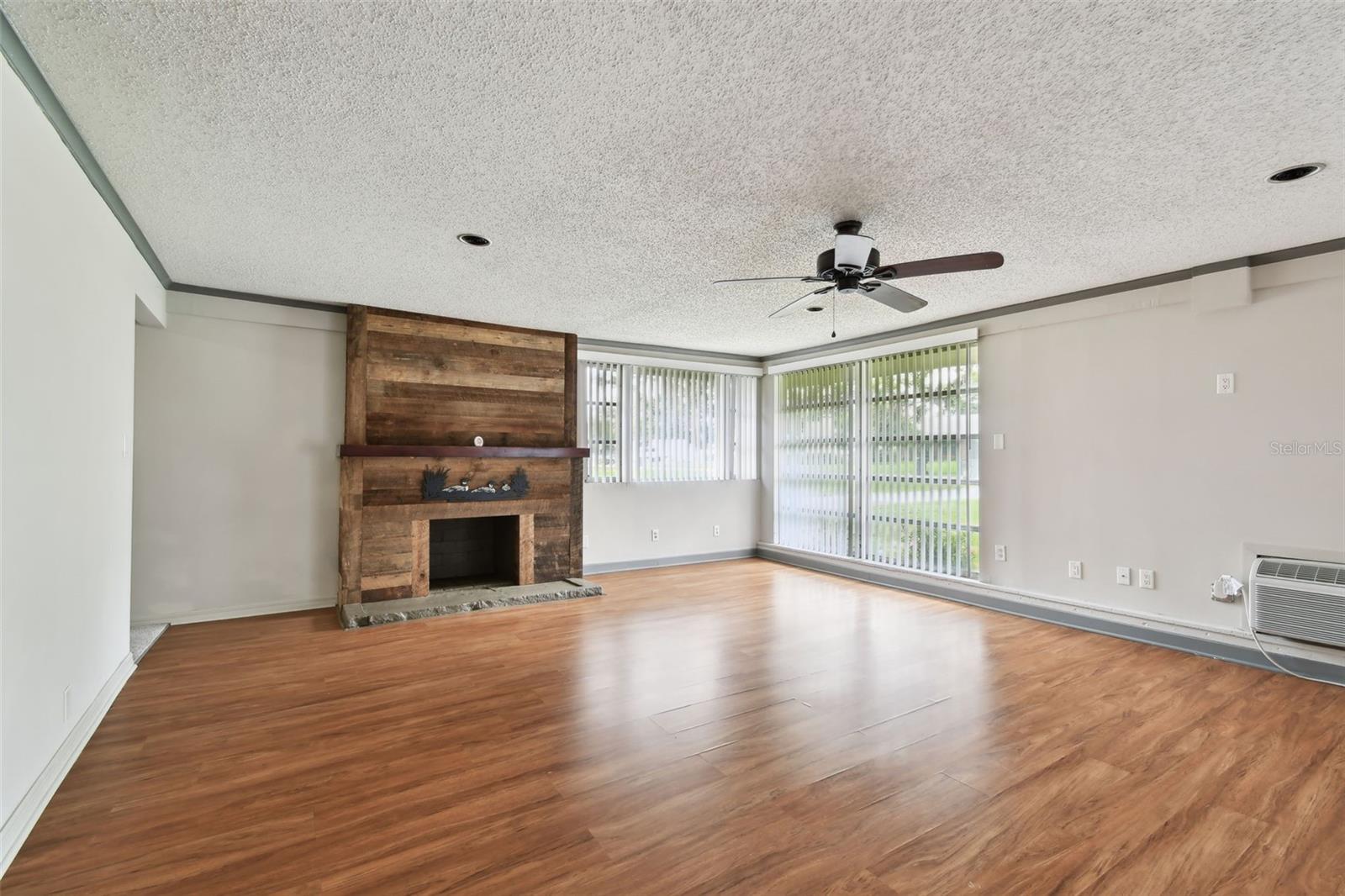 Image 11 of 65 For 206 Montclair Avenue