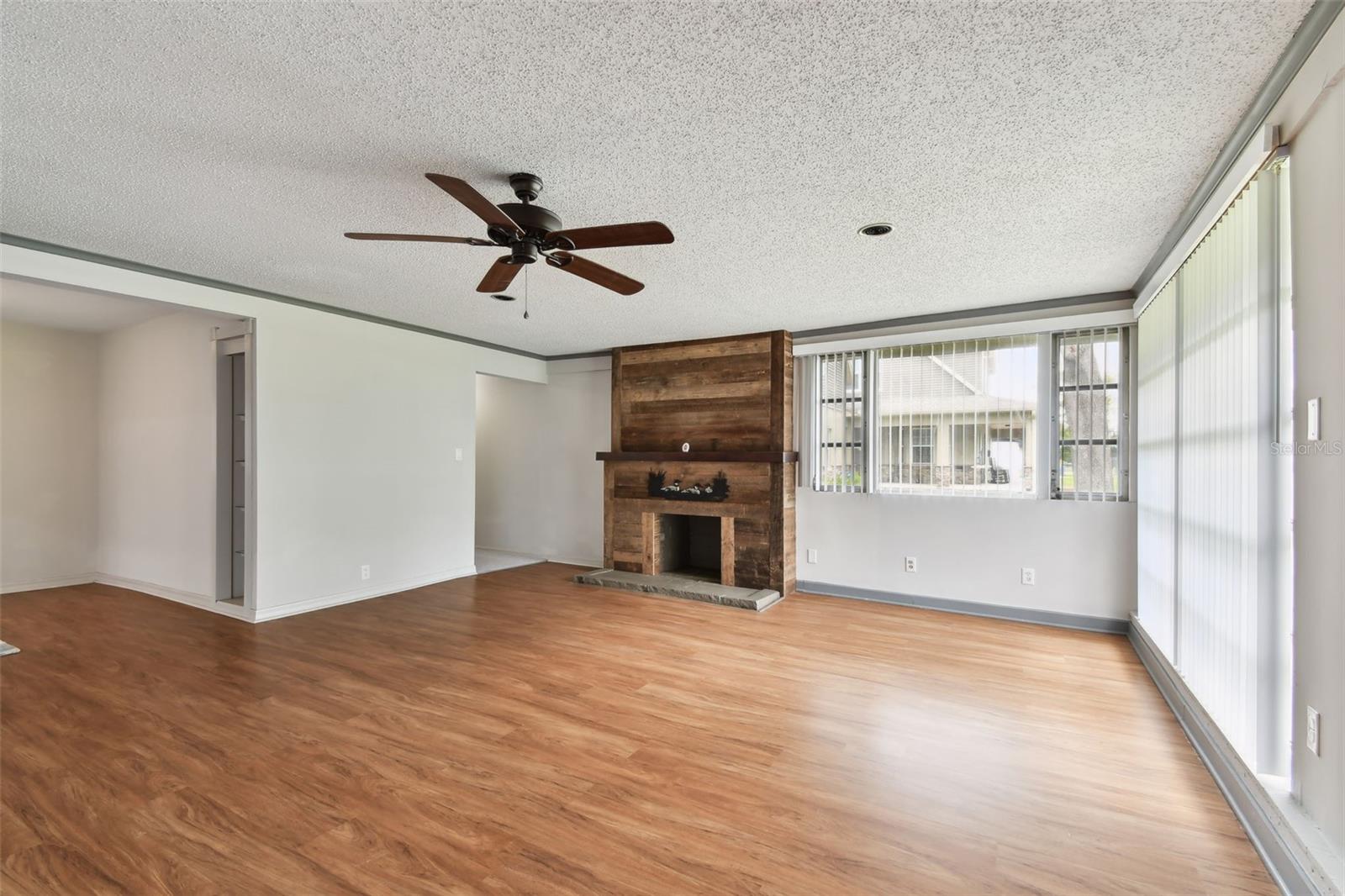 Image 12 of 65 For 206 Montclair Avenue