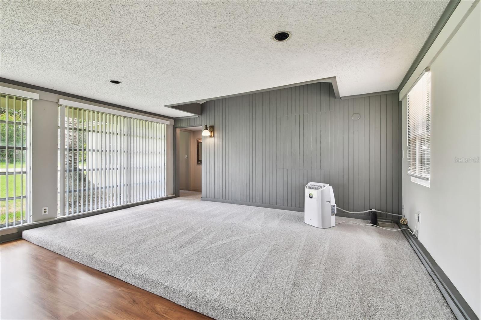 Image 14 of 65 For 206 Montclair Avenue