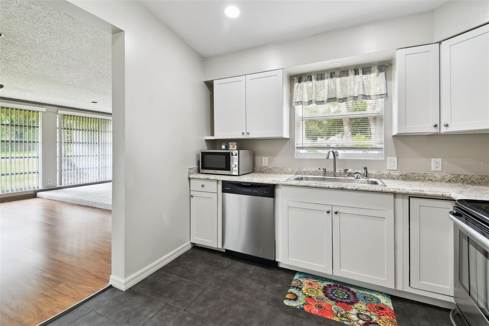 Image 30 of 65 For 206 Montclair Avenue