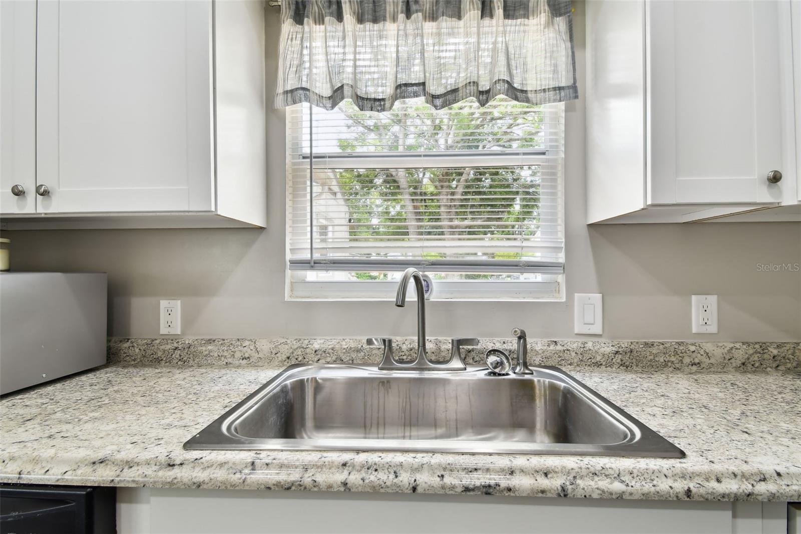 Image 31 of 65 For 206 Montclair Avenue