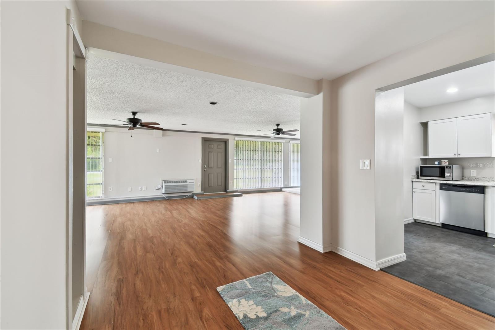 Image 33 of 65 For 206 Montclair Avenue
