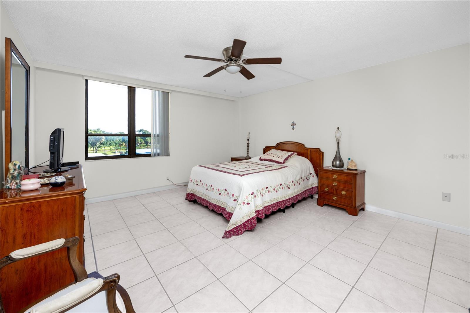 Image 21 of 61 For 2621 Cove Cay Drive 309