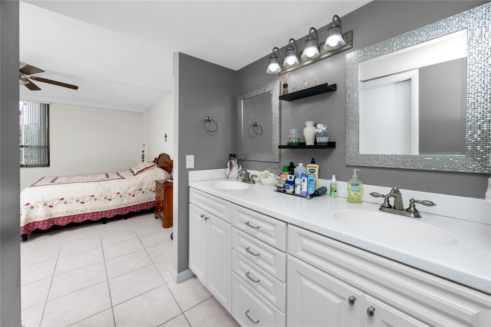 Image 25 of 61 For 2621 Cove Cay Drive 309