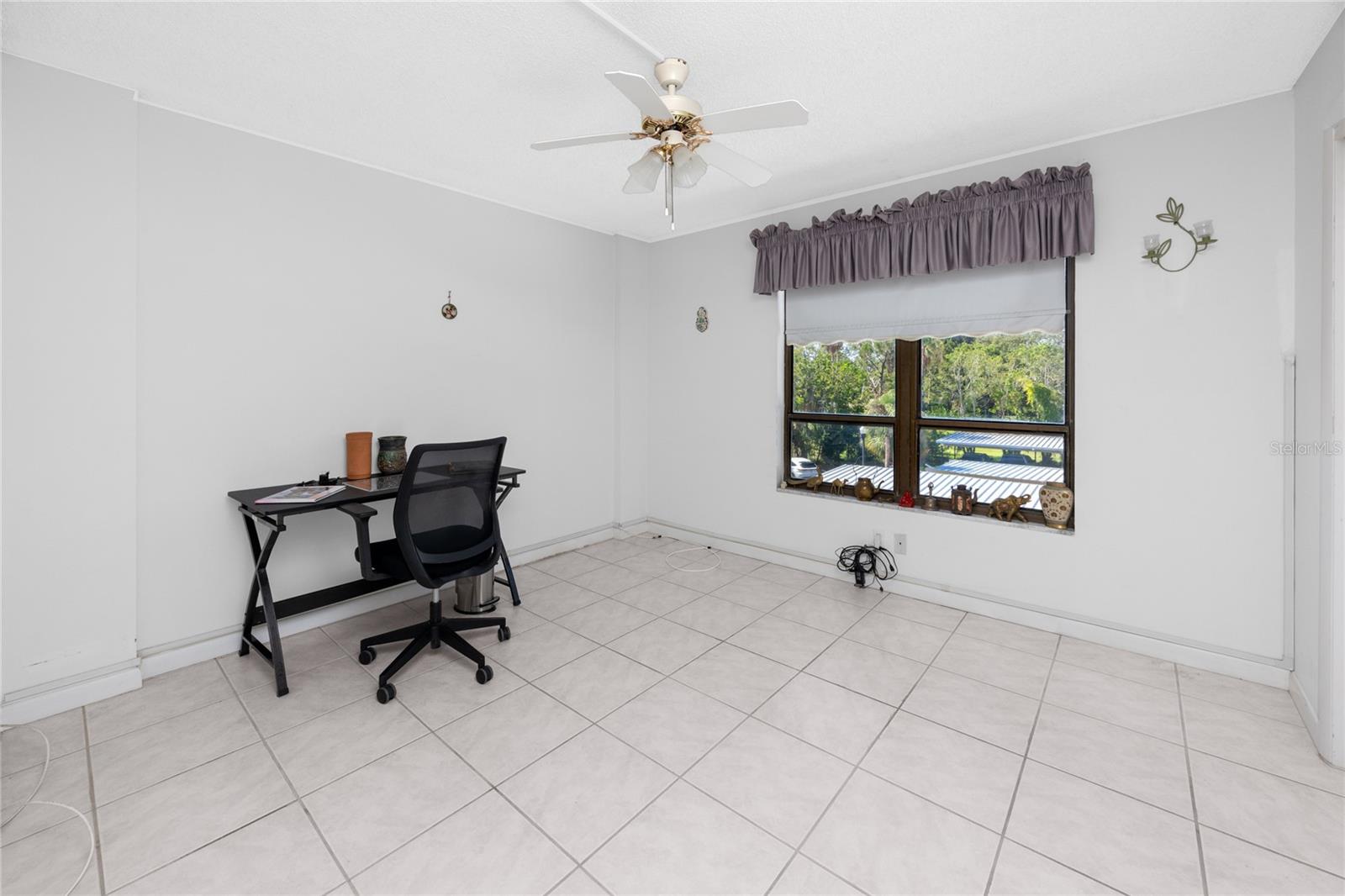 Image 28 of 61 For 2621 Cove Cay Drive 309