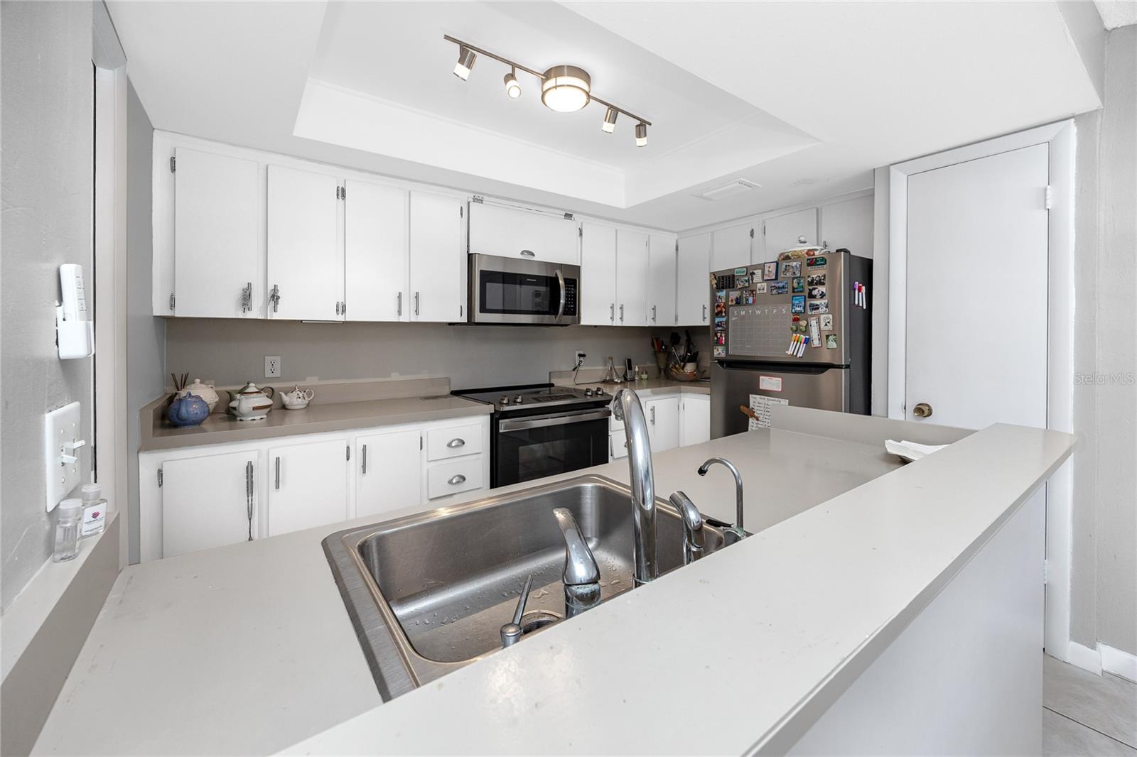 Image 3 of 61 For 2621 Cove Cay Drive 309