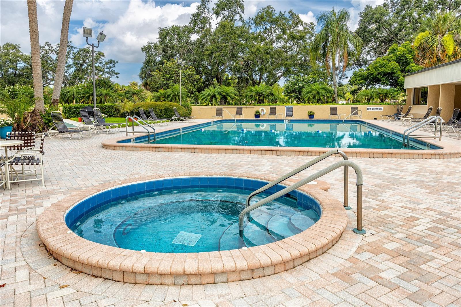 Image 39 of 61 For 2621 Cove Cay Drive 309