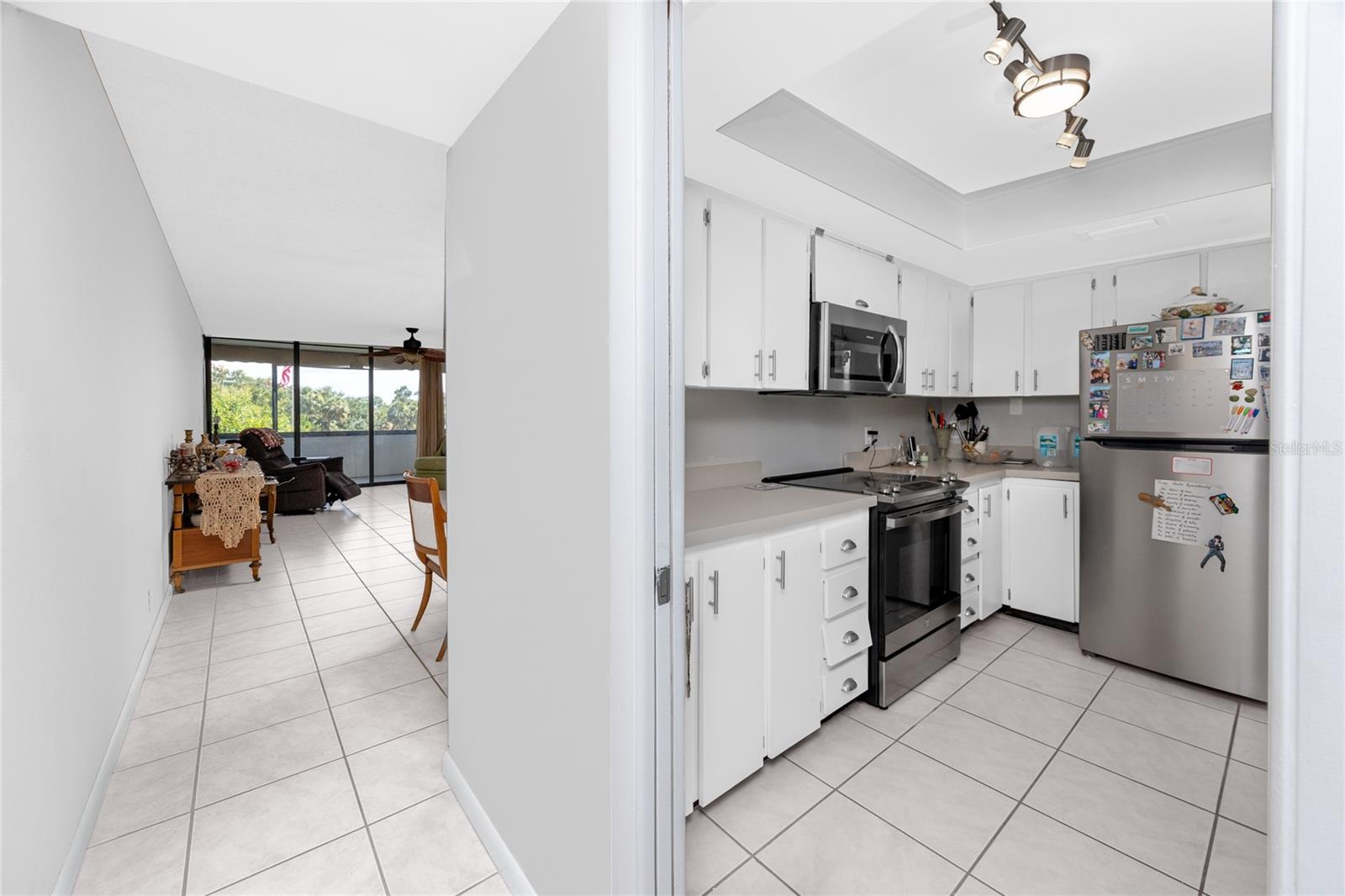 Image 9 of 61 For 2621 Cove Cay Drive 309
