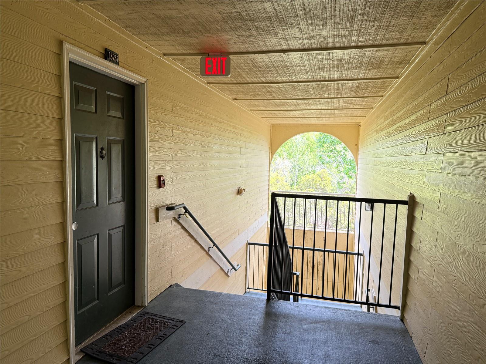 Image 3 of 29 For 18267 Bridle Club