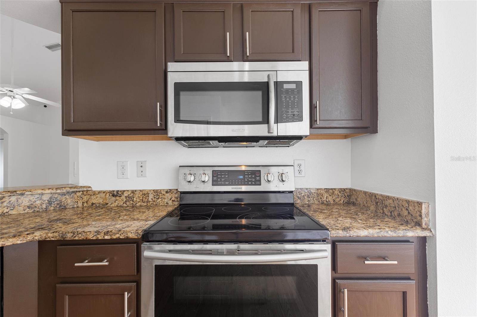 Image 10 of 40 For 10462 Lucaya Drive