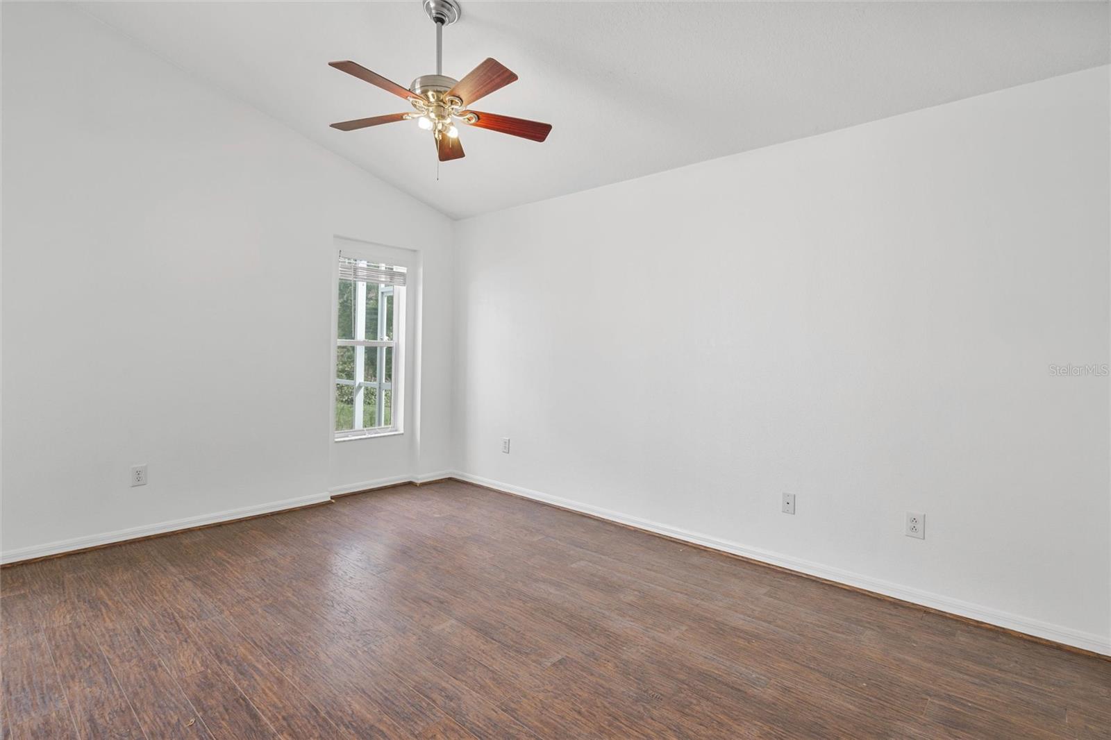 Image 20 of 40 For 10462 Lucaya Drive